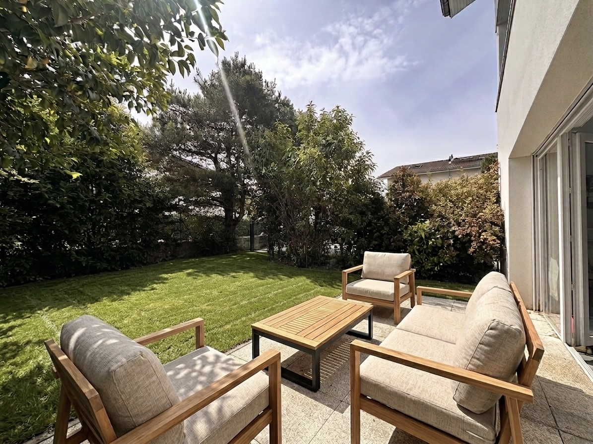 THONON-LES-BAINS -Thonon-les-Bains   T3 avec jardin privatif de 98 m2 dans une résidence récente